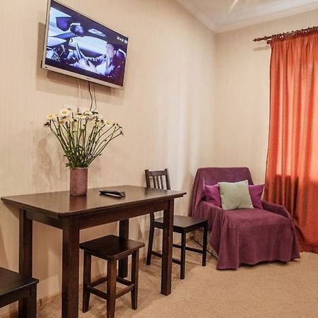 לבוב Central Cozy Apartment With Parking! מראה חיצוני תמונה