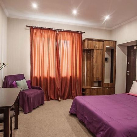 לבוב Central Cozy Apartment With Parking! מראה חיצוני תמונה